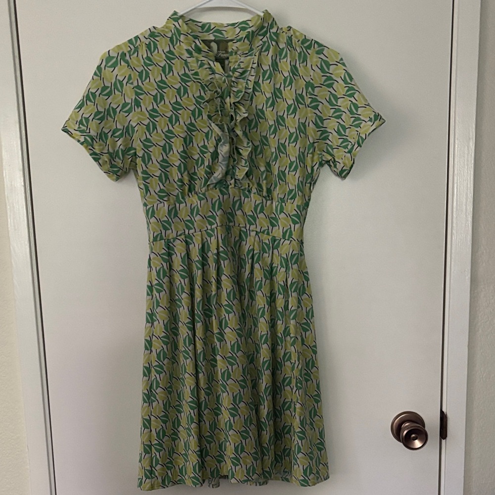 Forever 21 Leafy Green and Yellow Mini Dress